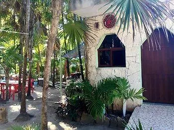 Cenote El Encanto Hotel Tulum